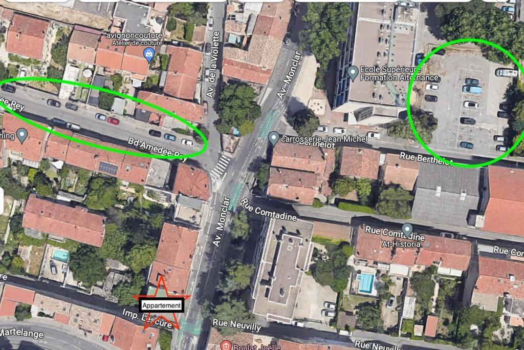 The Rooftop - Ac Clim - Wi-Fi - Parking Gratuit Dans La Rue Avinhão Exterior foto